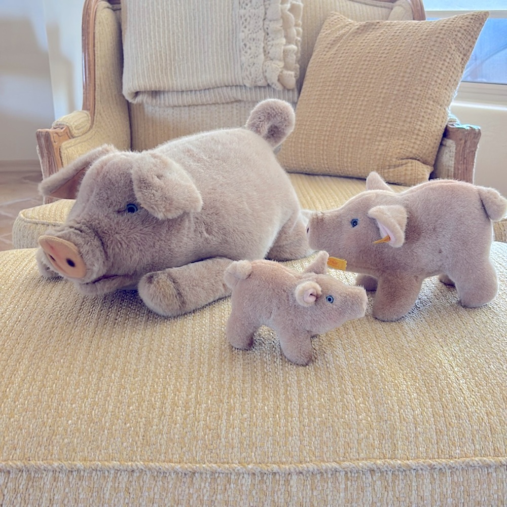 Steiff pigs set of 3